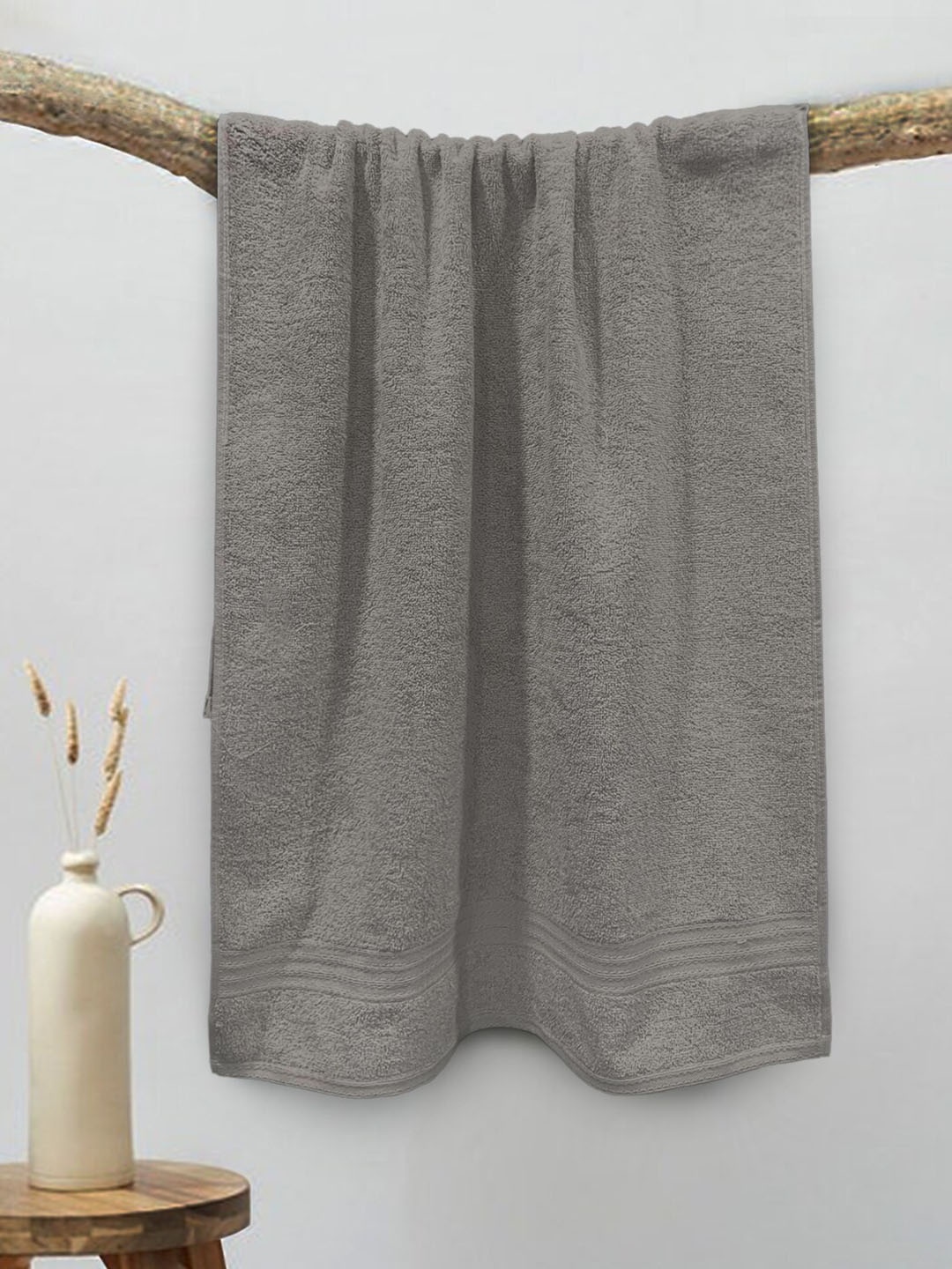 

Aura Grey 500 GSM Cotton Bath Towels