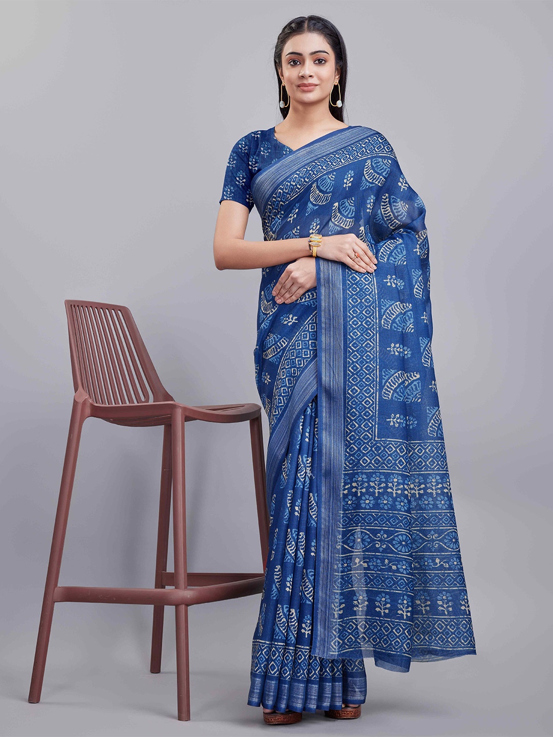 

KALINI Floral Digital Printed Saree, Blue