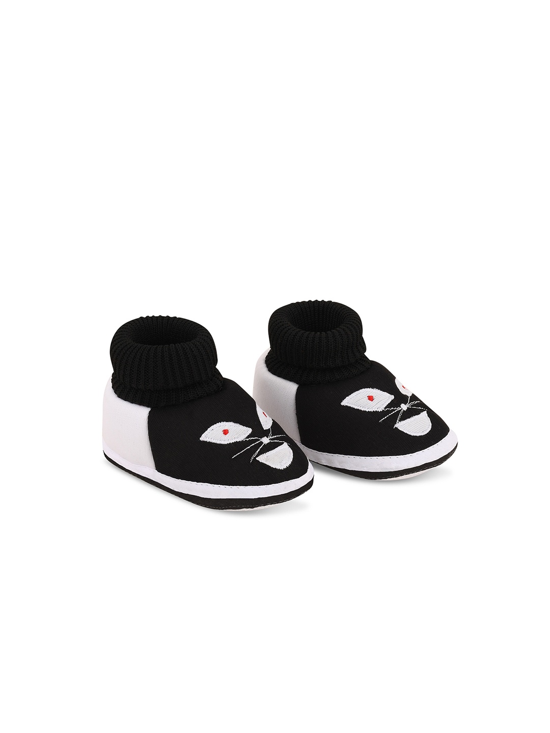 

Smartots Infants Colourblocked Pure Cotton Socks Booties, Black