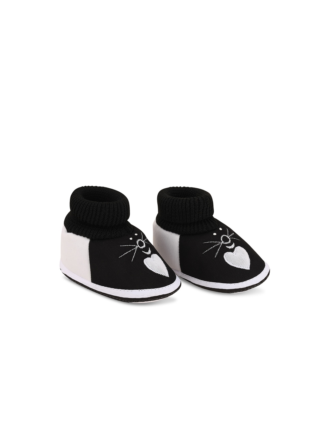 

Smartots Infants Colourblocked Pure Cotton Socks Booties, Black