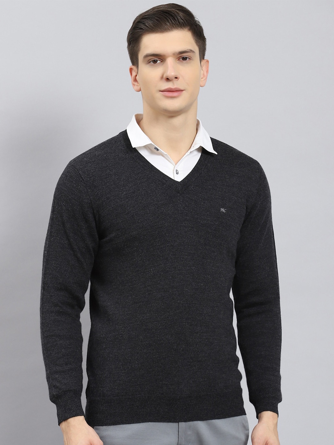 

Monte Carlo V-Neck Woollen Pullover Ribbed Sweaters, Black