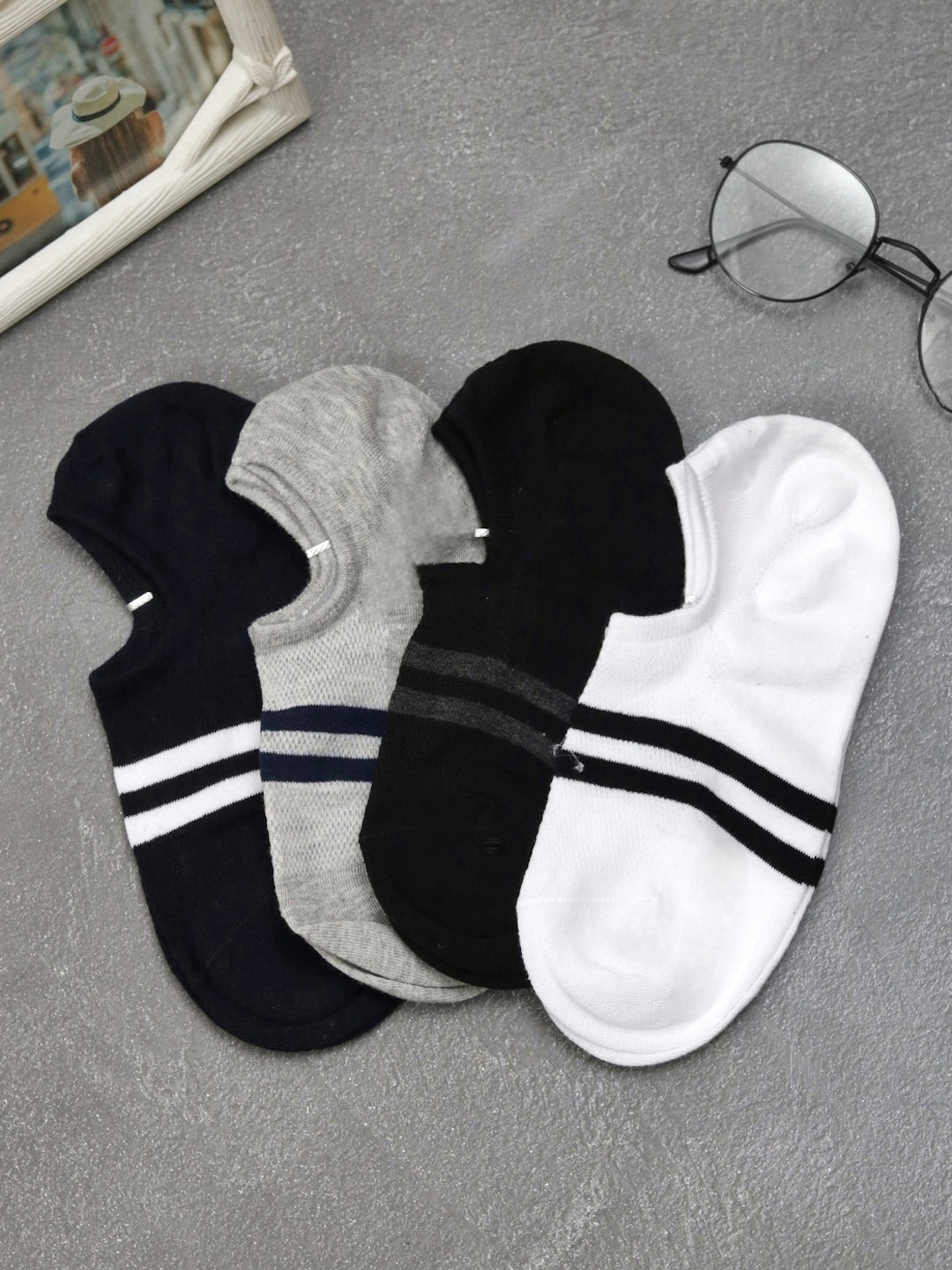 

Yellow Bee Boys Pack of 4 Striped Cotton Shoe Liners, Grey