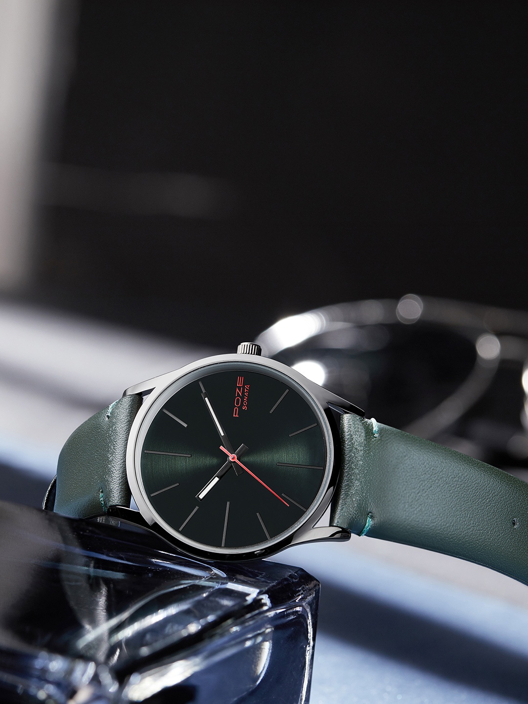 

Sonata Poze Men Bracelet Style Straps Analogue Watch SP70013QL01W, Grey