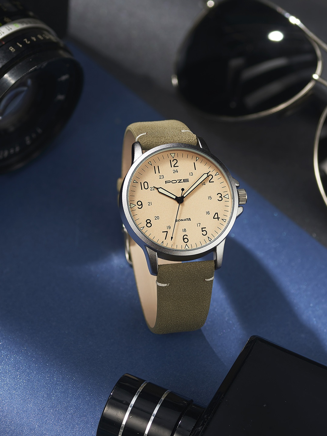 

Sonata Men Brass Dial & Leather Bracelet Style Straps Round Analogue Watch SP70011SL04W, Silver