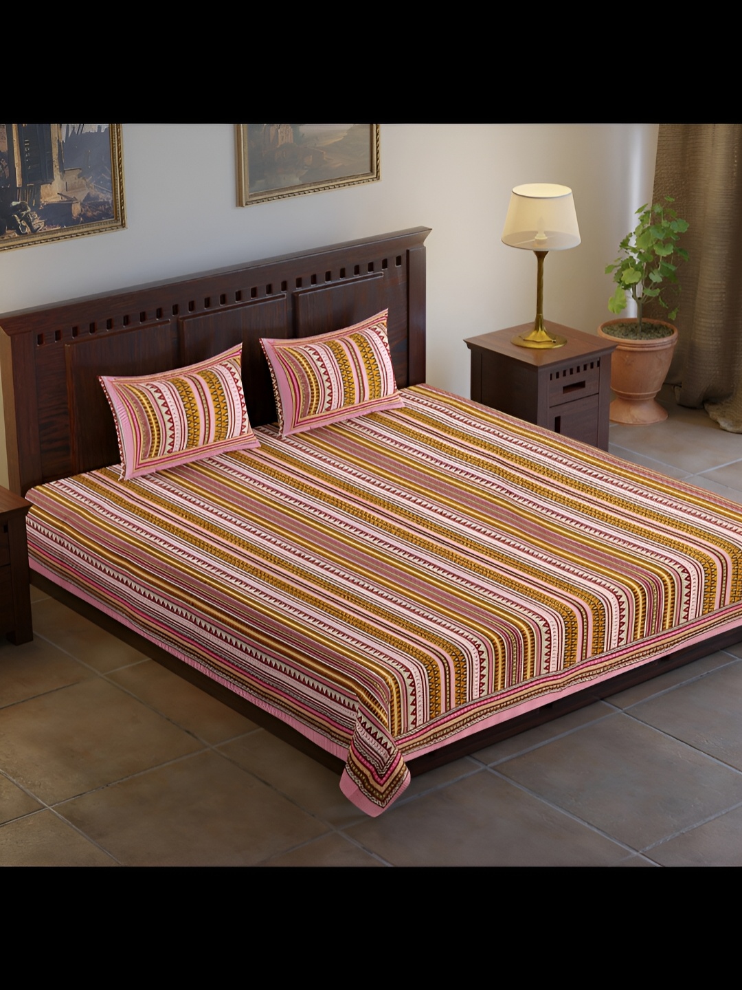 

UBANIA COLLECTION Yellow & Red Printed Cotton 120 TC King Bedsheet With 2 Pillow Covers