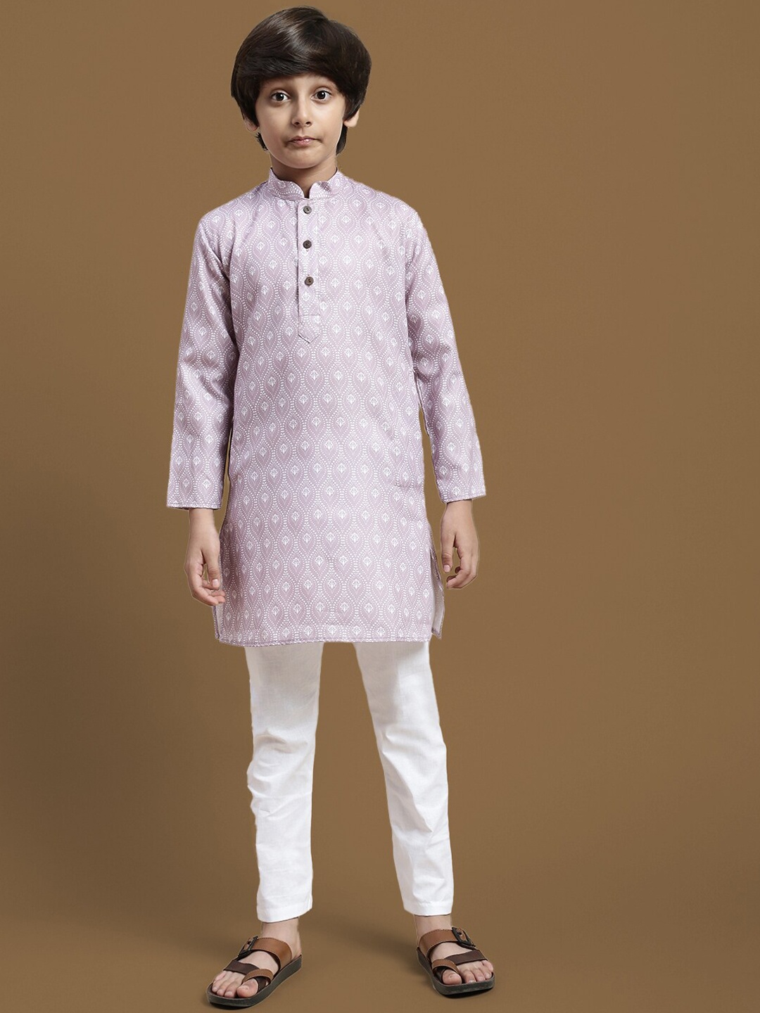 

Sanwara Boys Ethnic Motifs Printed Straight Kurta with Pyjamas, Purple