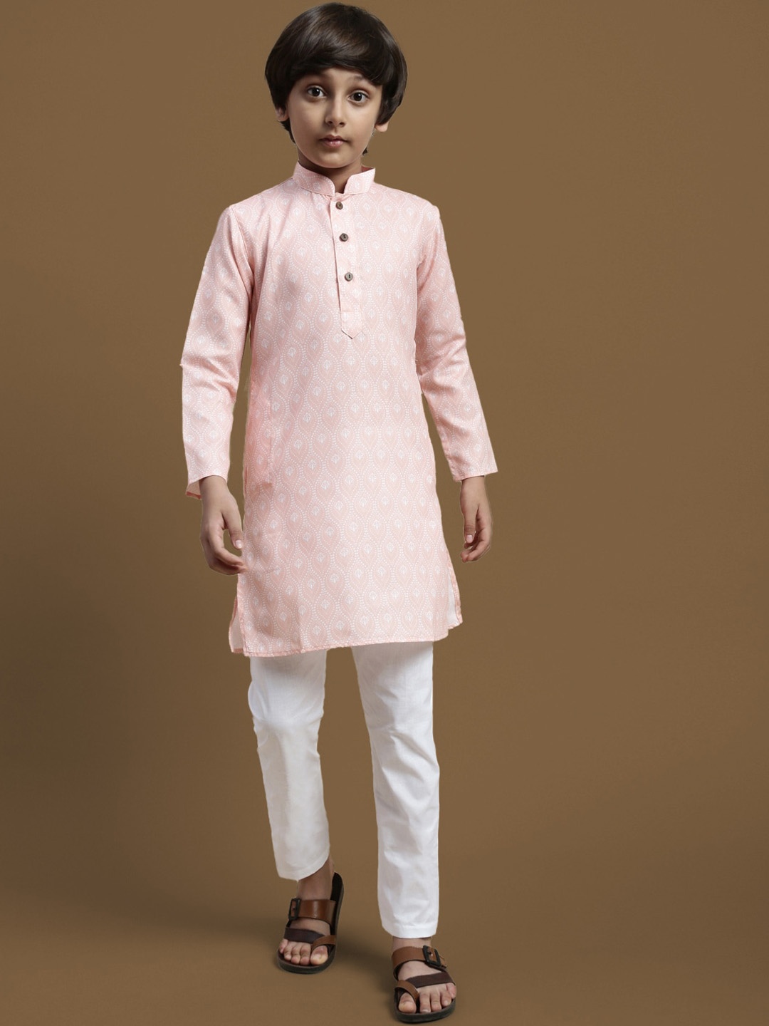 

Sanwara Boys Ethnic Motifs Printed Straight Kurta with Pyjamas, Pink