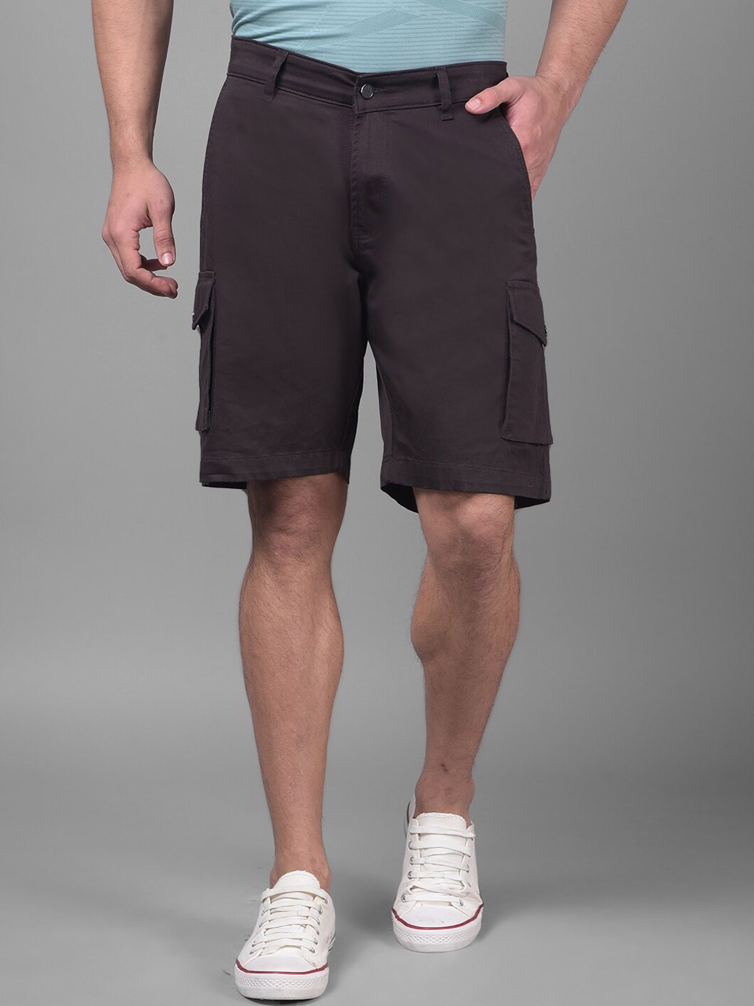 

Crimsoune Club Men Pure Cotton Cargo Shorts, Brown
