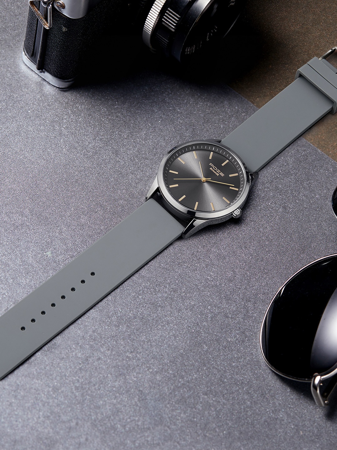 

Sonata Men Bracelet Style Straps Analogue Watch SP70019QP04W, Grey