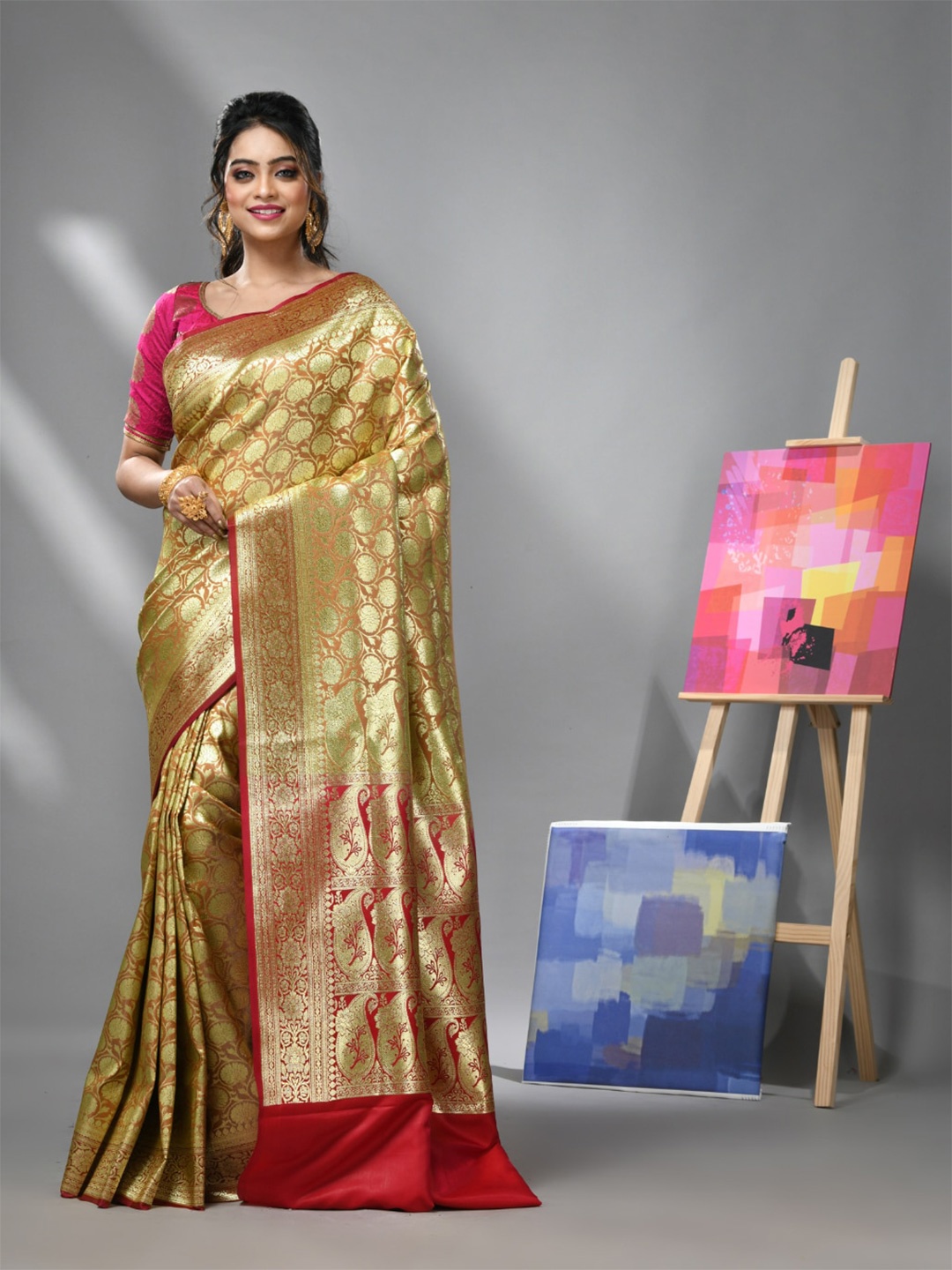 

Charukriti Ethnic Woven Design Zari Banarasi Saree, Peach