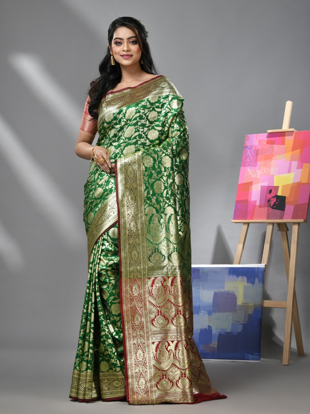 

Charukriti Floral Woven Design Banarasi Zari Saree, Green