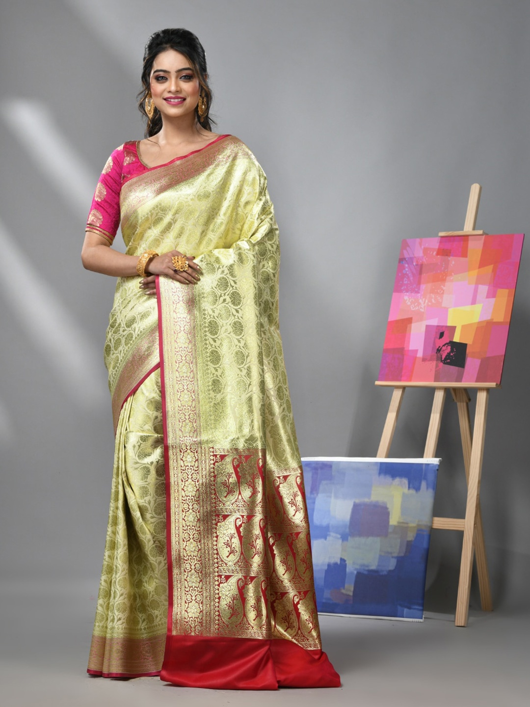 

Charukriti Ethnic Motif Woven Desig Banarasi Zari Saree, Cream