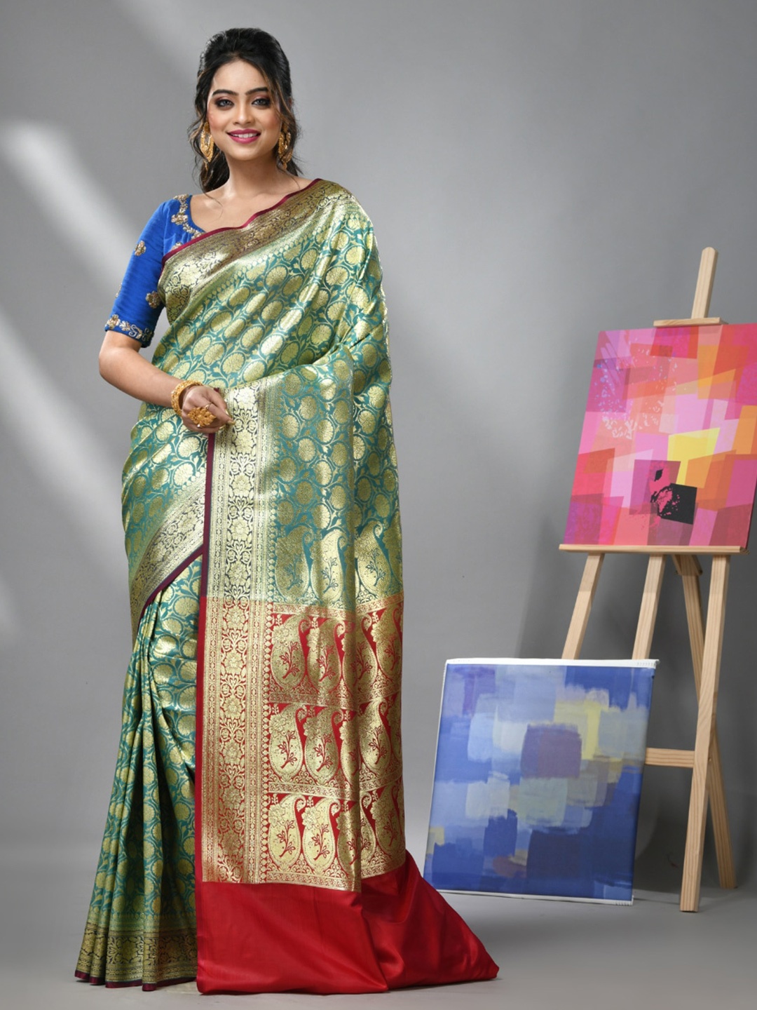 

Charukriti Ethnic Motif Woven Design Banarasi Zari Saree, Green