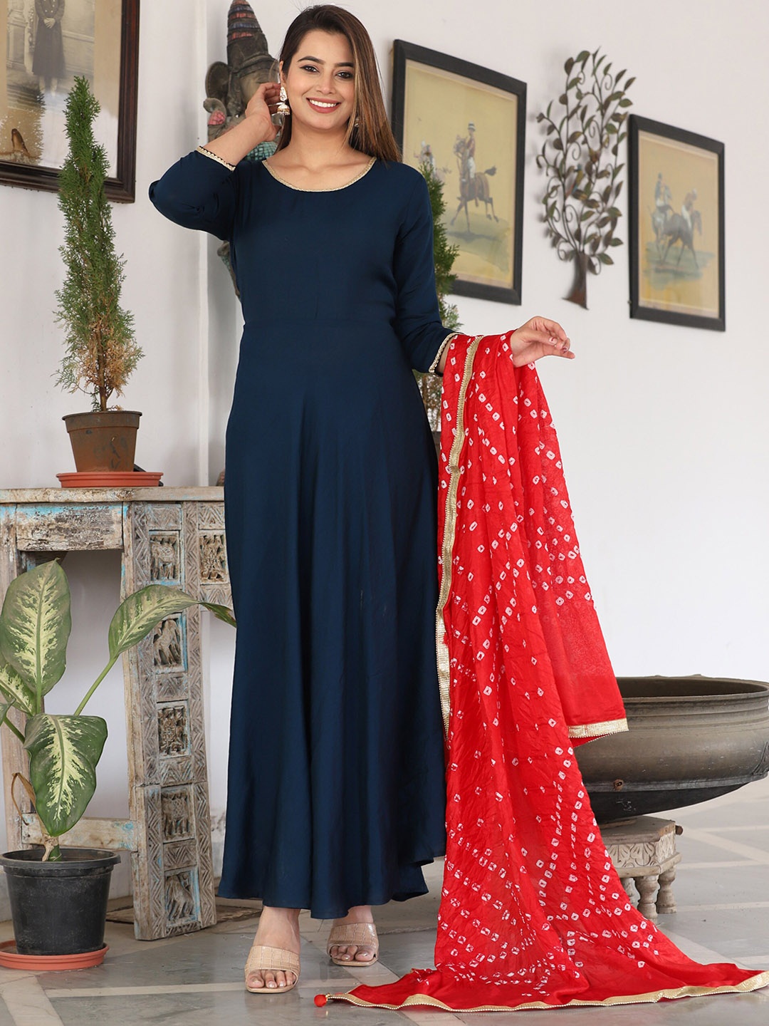 

SINGNI Round Neck Gotta Patti Regular Anarkali Kurta With Trousers & Dupatta, Blue