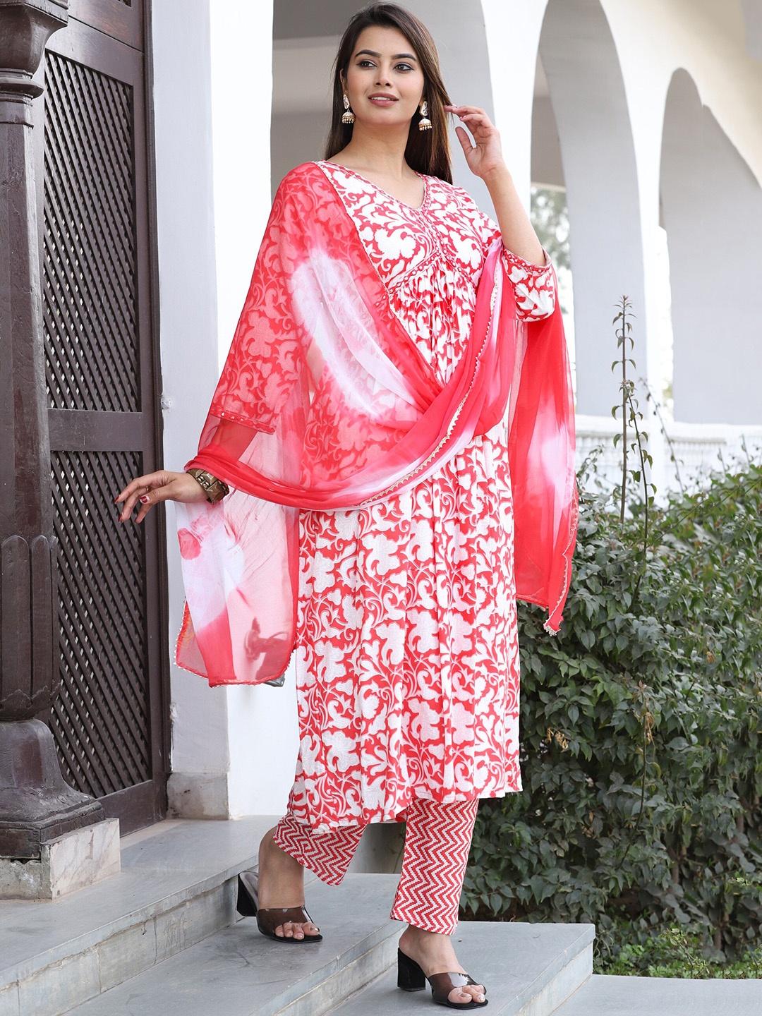 

SINGNI Ethnic Motifs Printed Empire Style Kurta With Trouser & Dupatta, Red