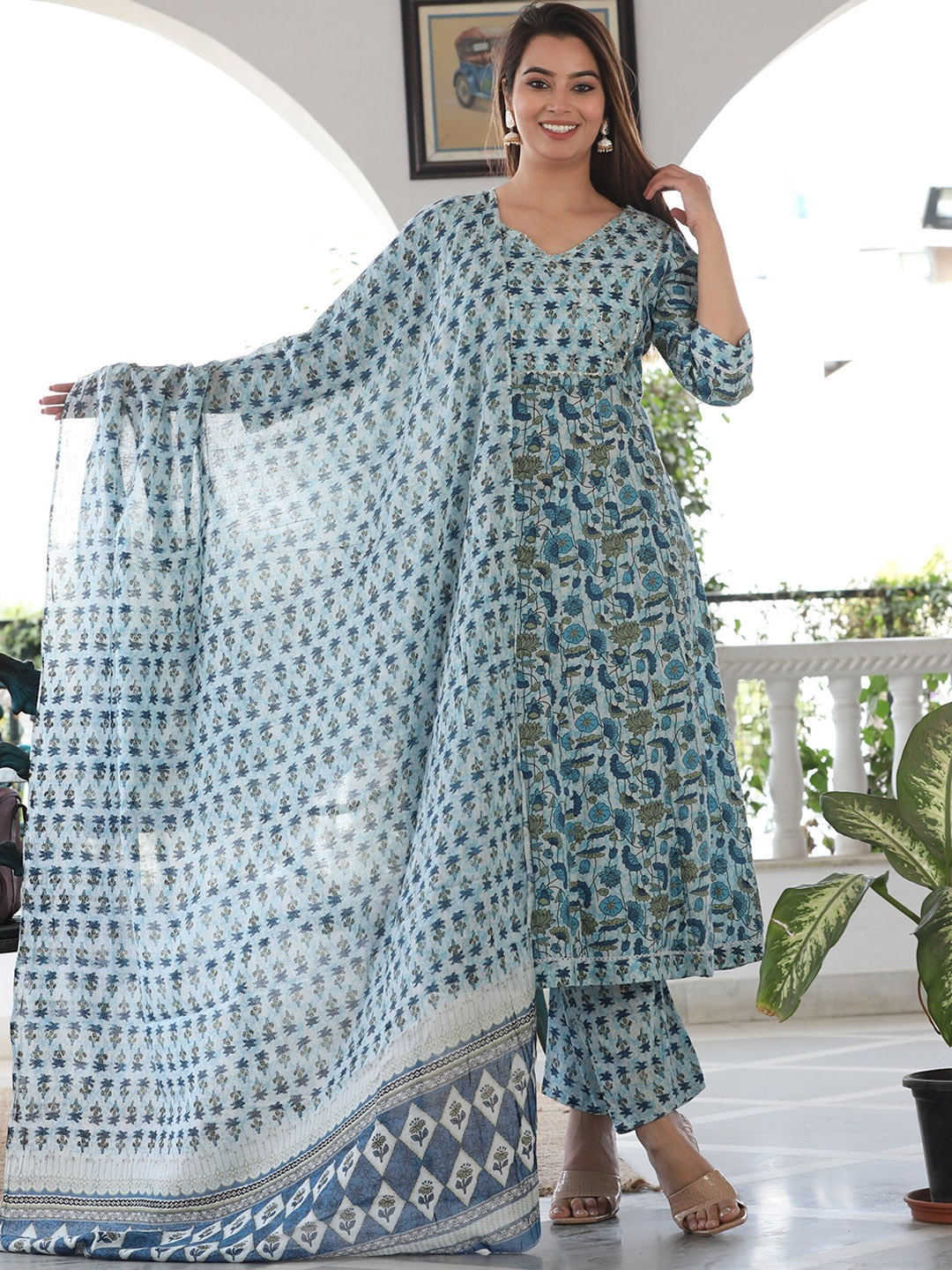 

SINGNI Floral Printed Gotta Patti Pure Cotton Anarkali Kurta With Trousers & Dupatta, Blue
