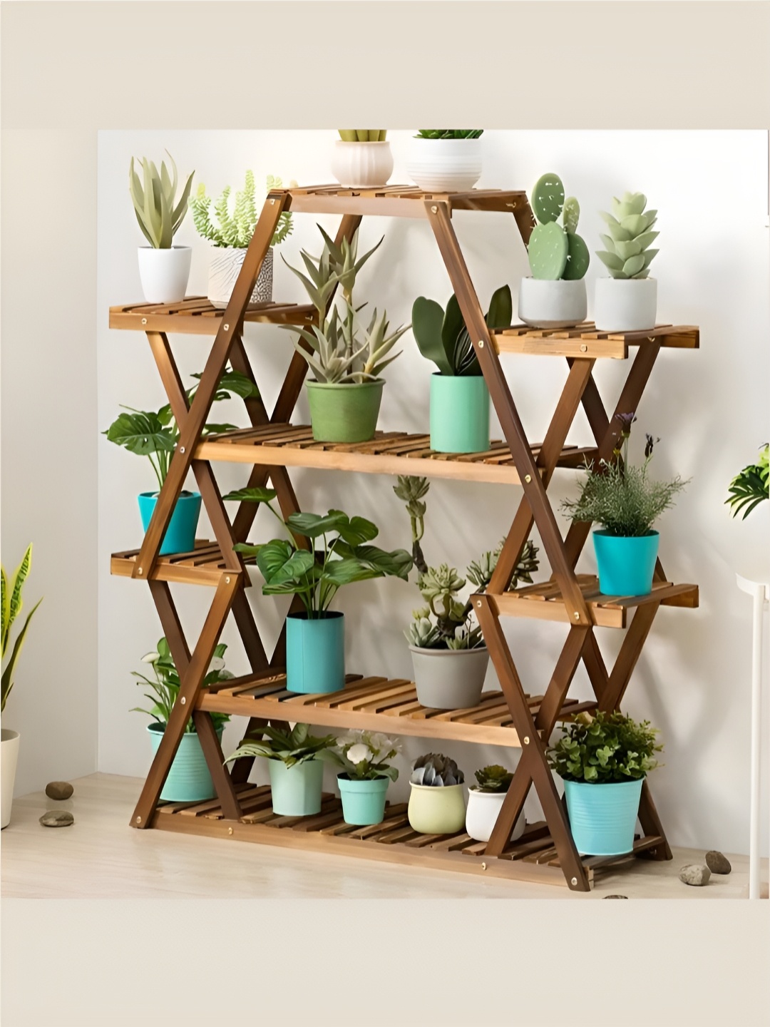 

The Art House Brown Textured Ceramic Planter With Holder