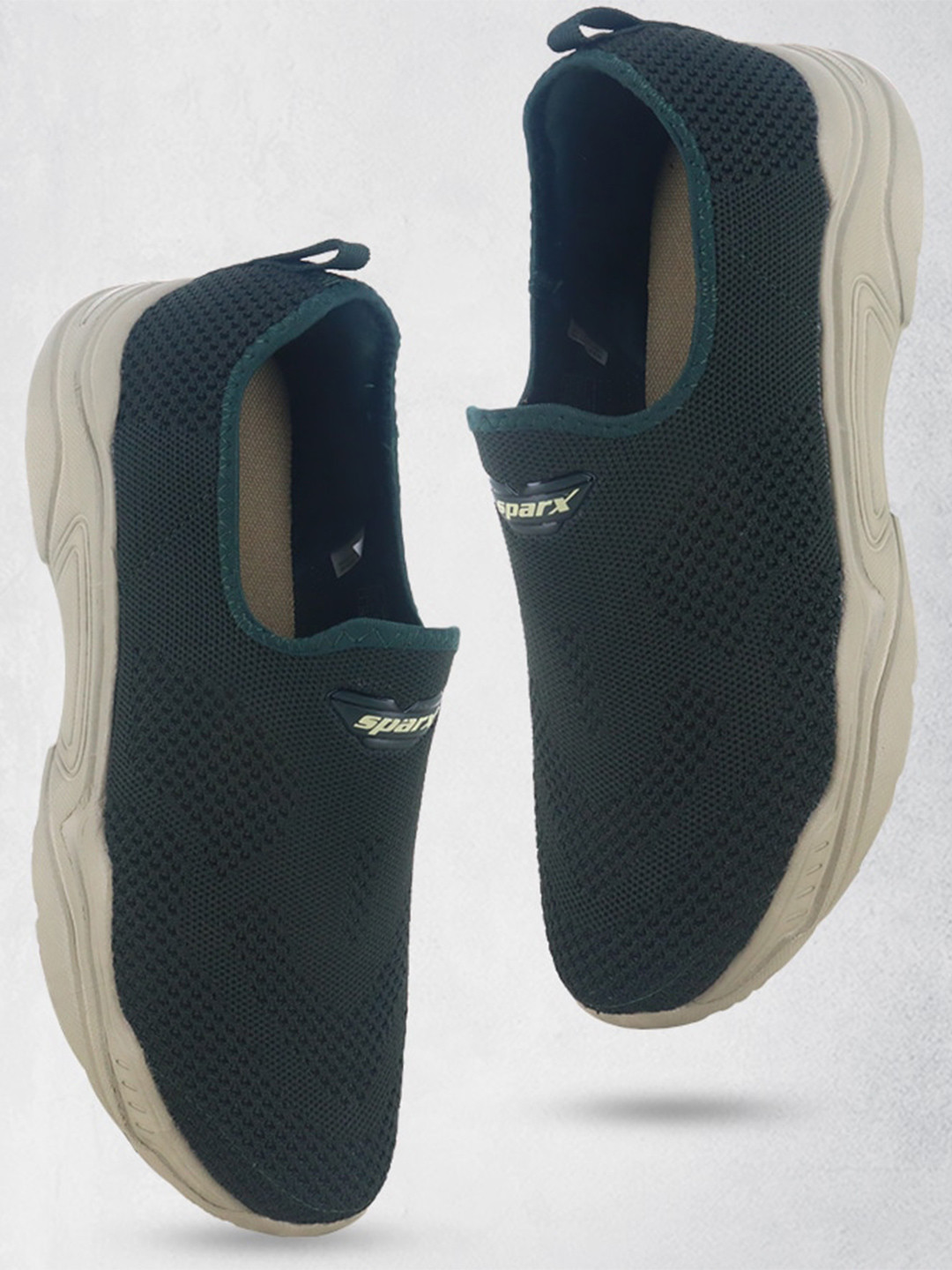 

Sparx Men Mesh Walking Shoes, Green