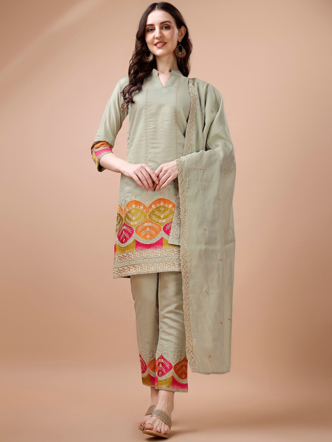 

KALINI Ethnic Motifs Embroidered Mandarin Collar Regular Kurta with Trousers & Dupatta, Green