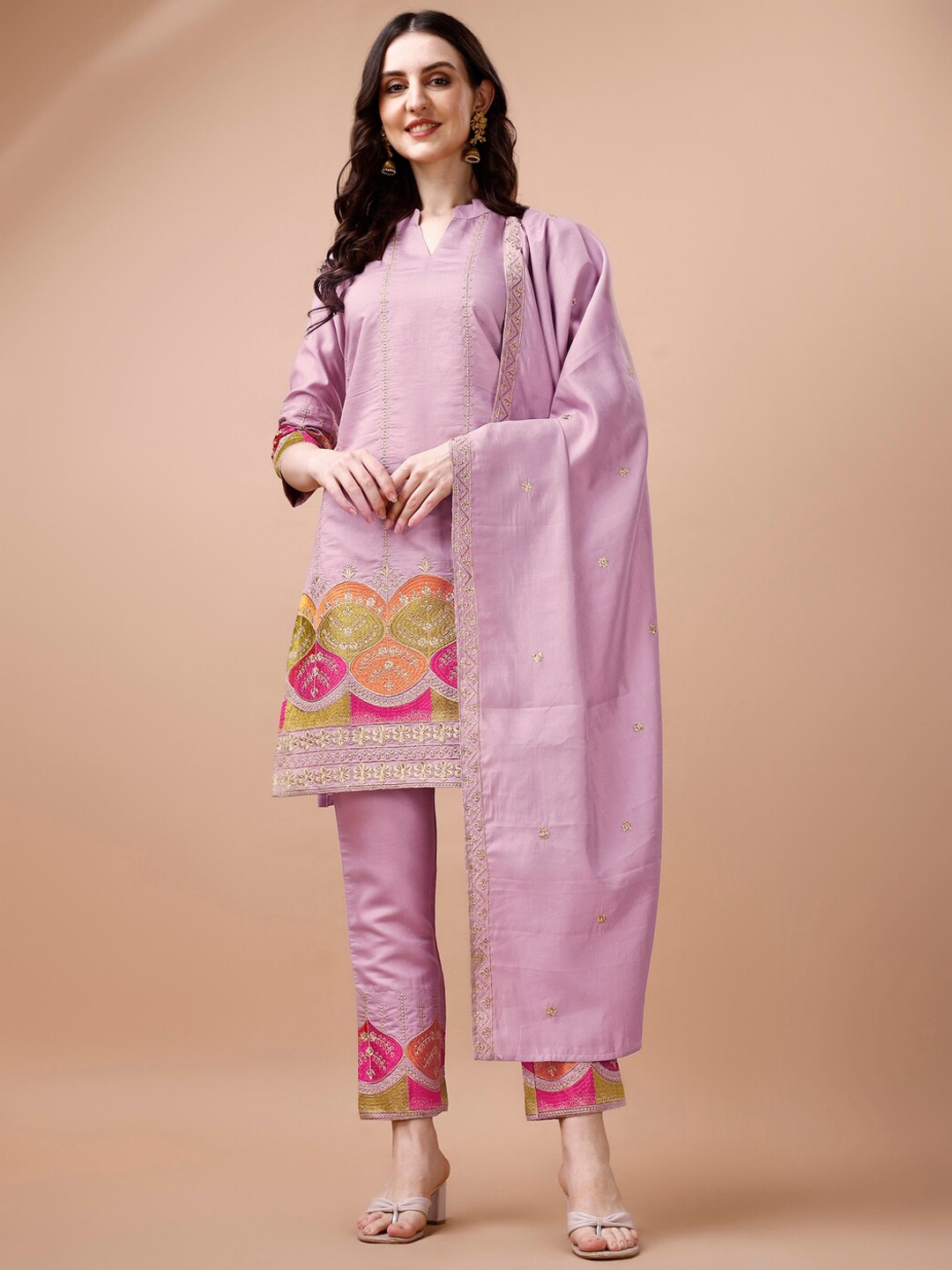 

KALINI Ethnic Motifs Embroidered Mandarin Collar Regular Kurta with Trousers & Dupatta, Purple