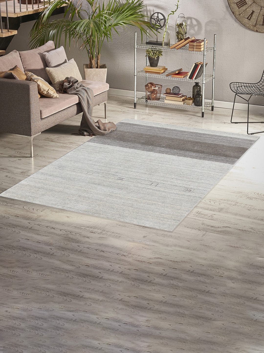 

saraswatii global Grey Woollen Carpets