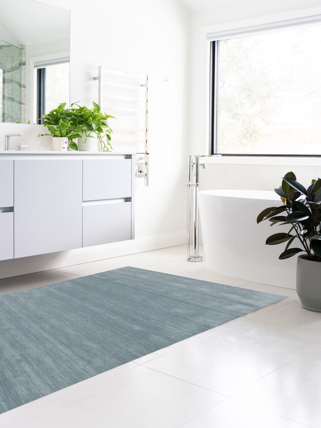 

saraswatii global Blue Rectangular Hand-Tufted Carpet