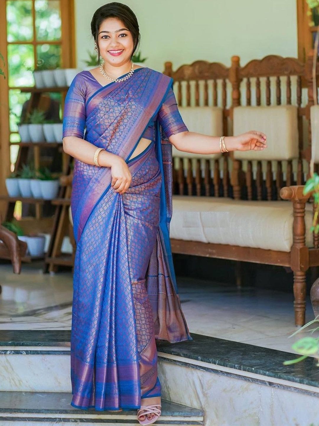 

bansari textiles Geometric Woven Design Zari Pure Silk Kanjeevaram Saree, Blue