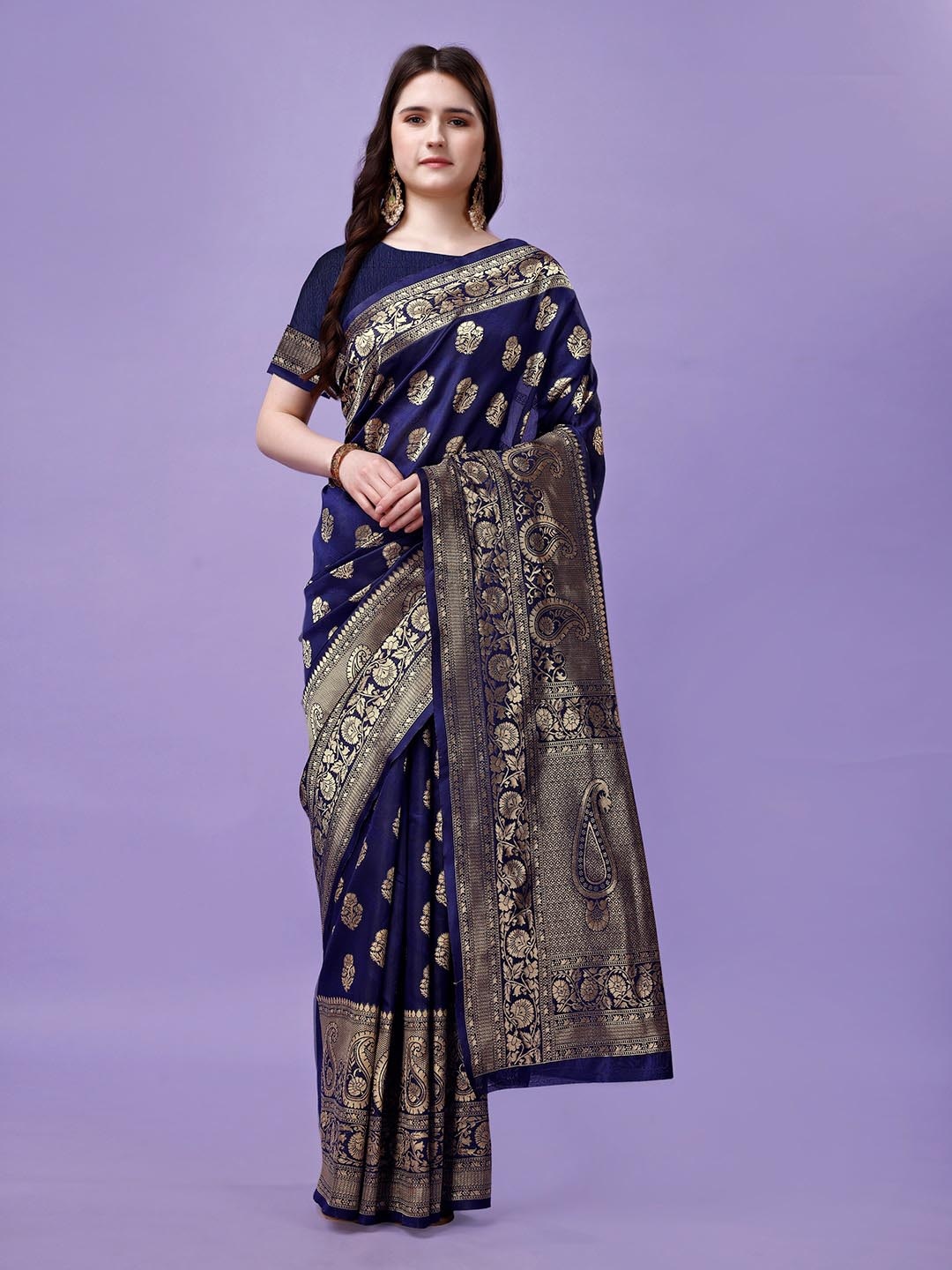 

Leelavati Ethnic Motifs Woven Design Zari Detail Pure Silk Kanjeevaram Saree, Navy blue