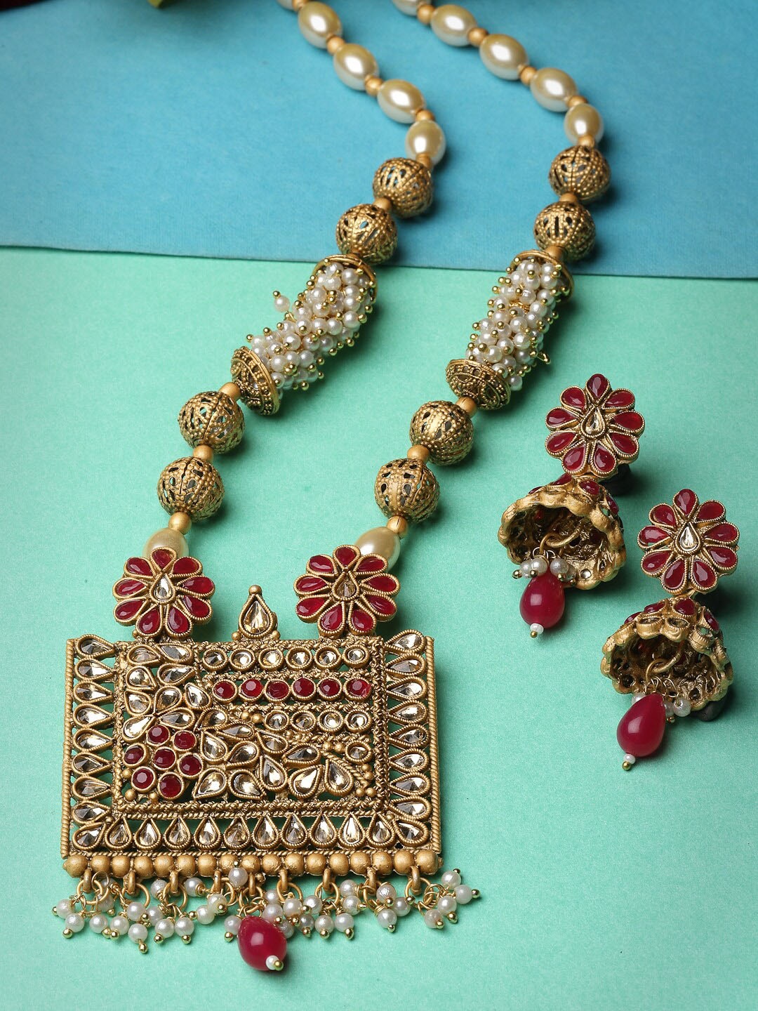 

ADIVA Gold-Plated Kundan Studded Beads Beaded Necklace With Earrings