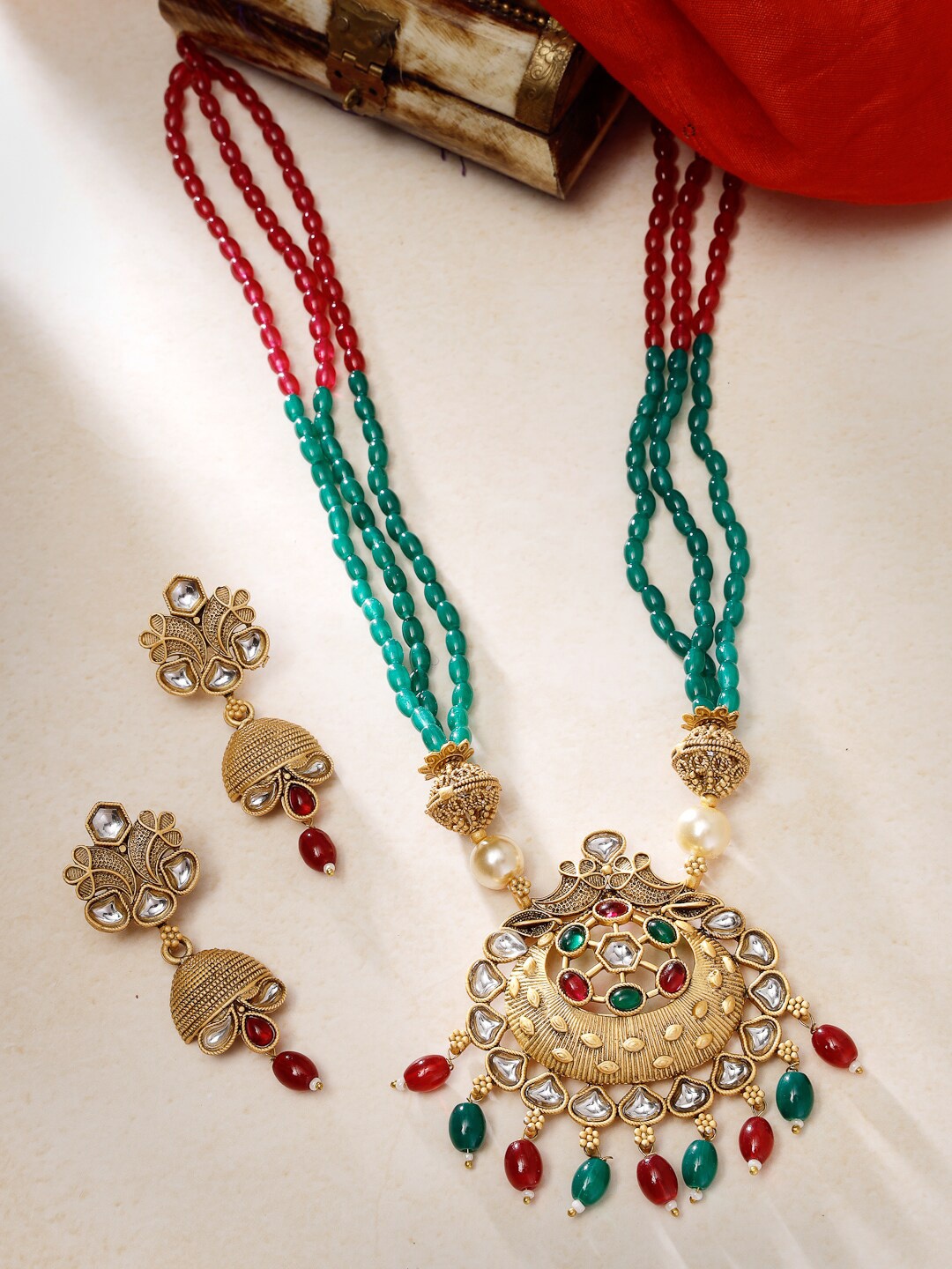 

ADIVA Gold-Plated Kundan-Studded & Beaded Jewellery Set