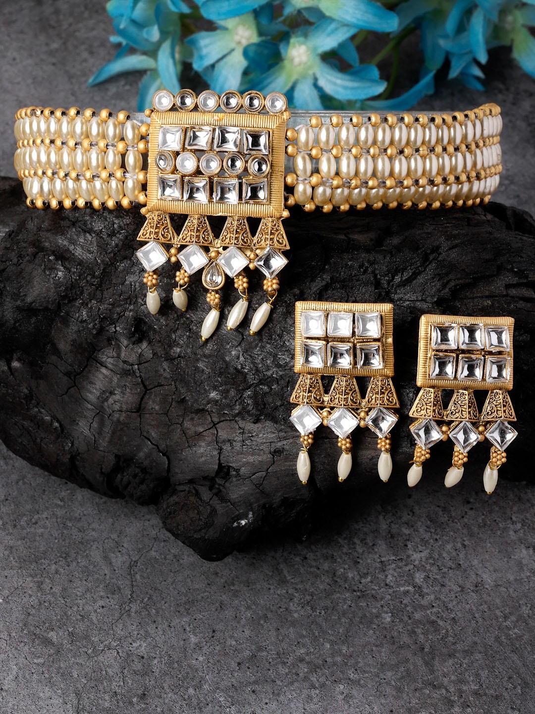 

ADIVA Gold-Plated Stone-Studded & Beaded Jewellery Set