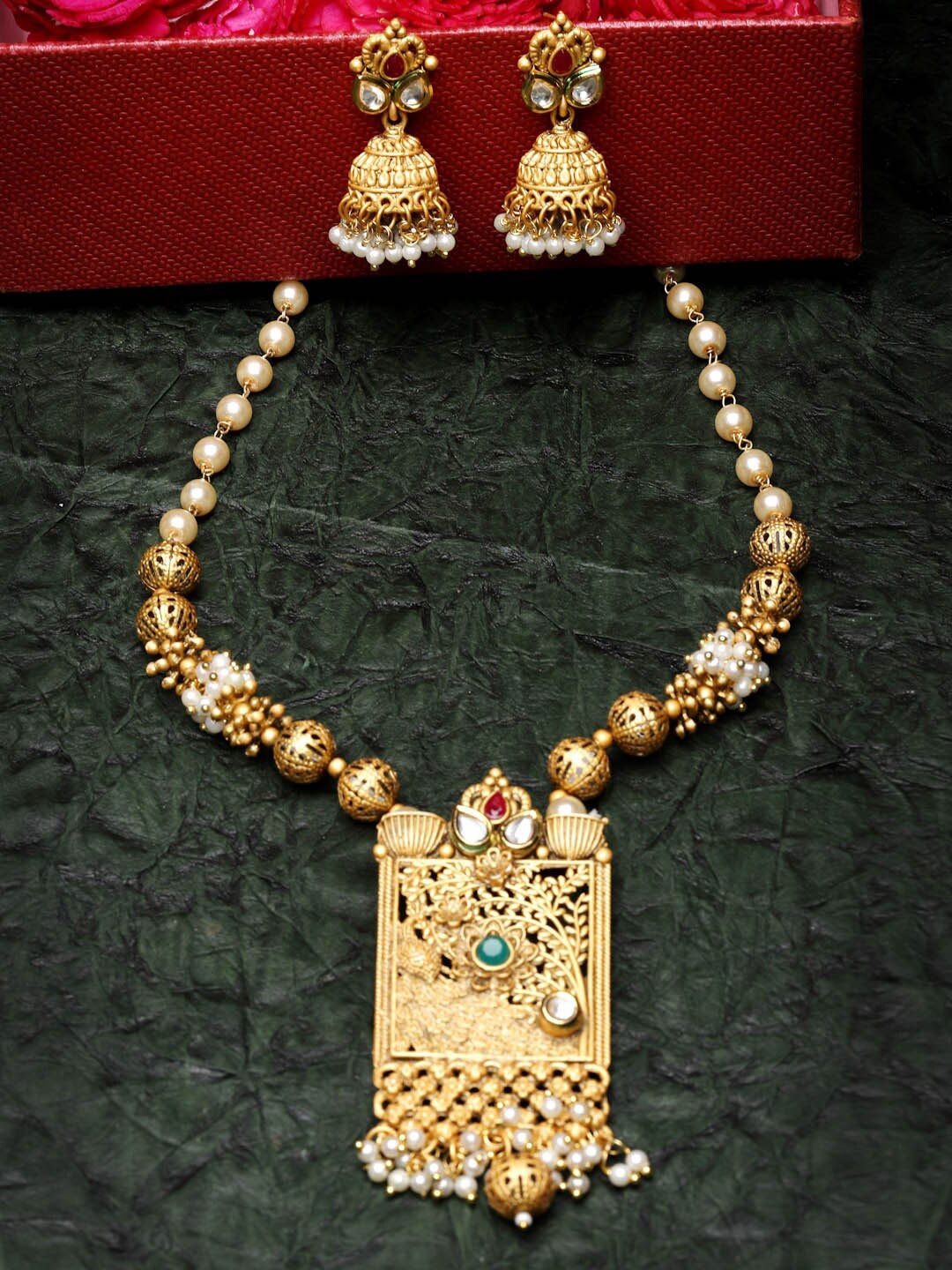 

ADIVA Gold-Plated Kundan-Studded & Beaded Jewellery Set