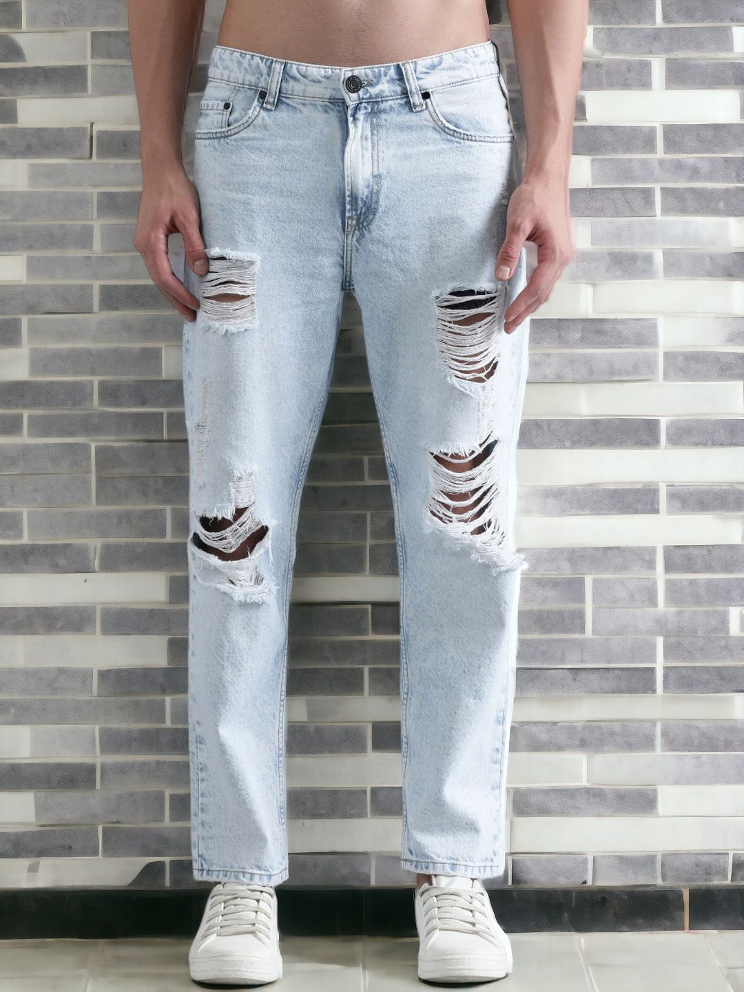 

Bene Kleed Men Pure Cotton Relaxed Fit Highly Distressed Heavy Fade Jeans, Blue