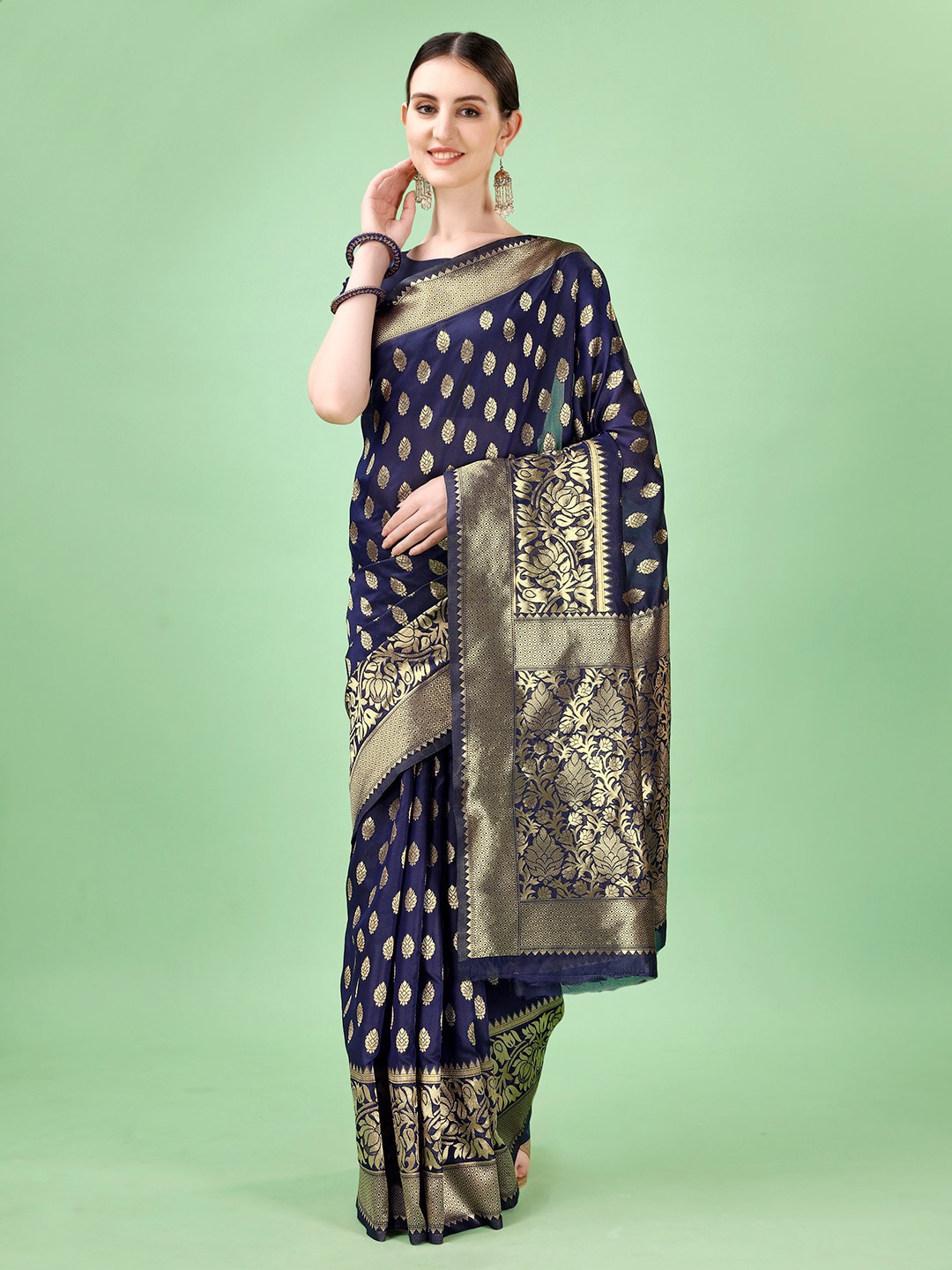 

Leelavati Ethnic Motifs Woven Design Zari Pure Silk Kanjeevaram Saree, Navy blue
