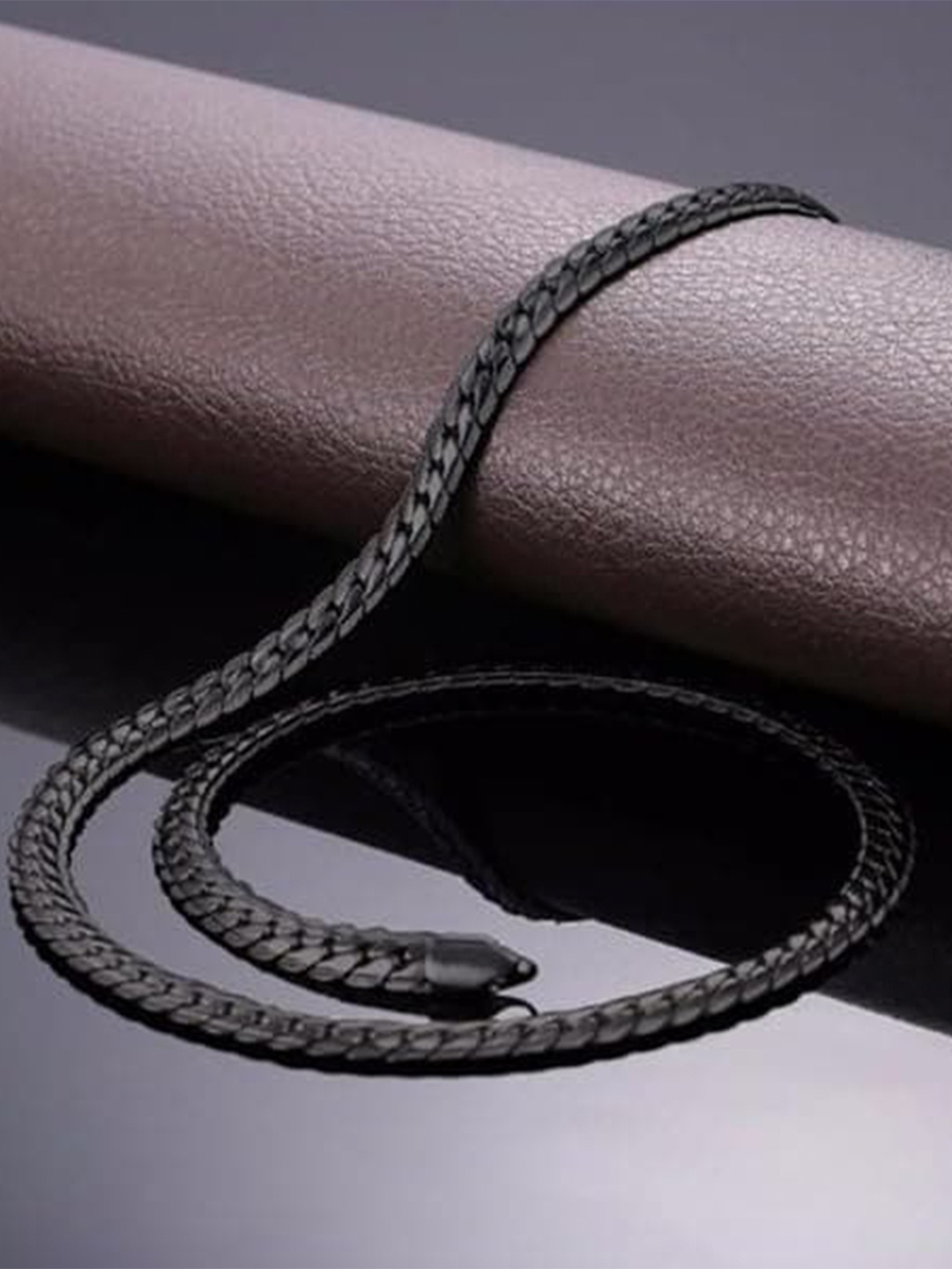 

MEENAZ Men Stainless Steel Silver-Plated Choker Chain, Black