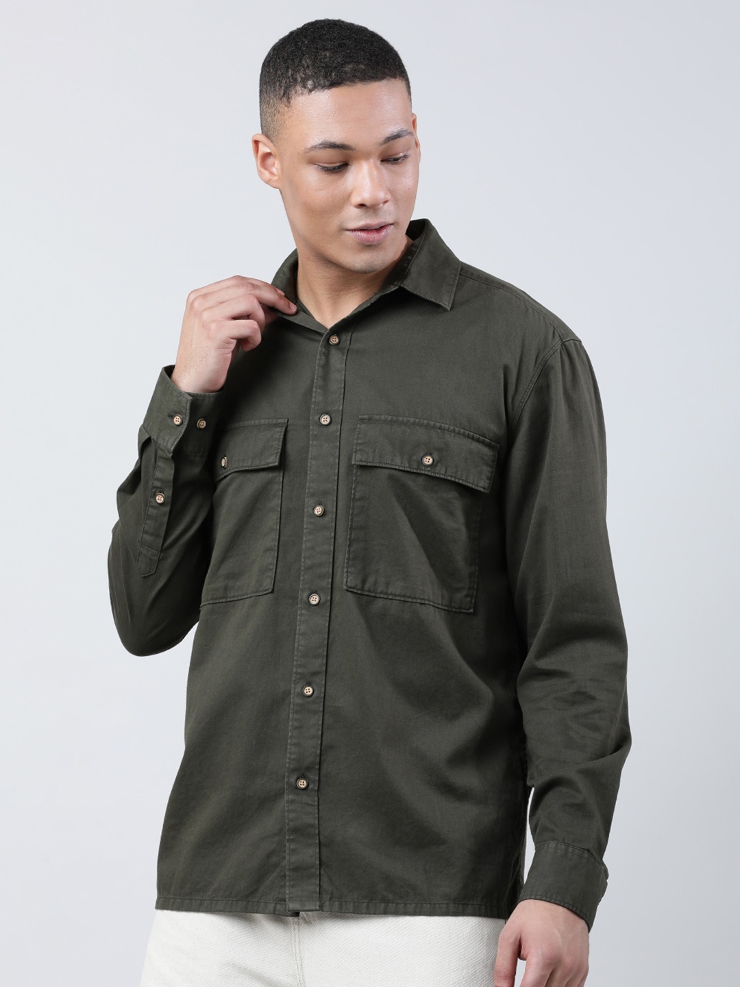 

Bene Kleed Men Pure Cotton Relaxed Fit Spread Collar Shirt, Green