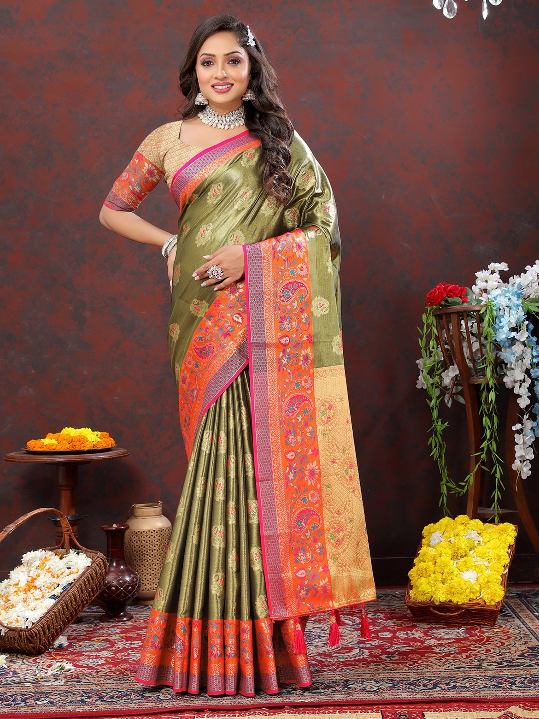 

OFLINE SELECTION Ethnic Motifs Woven Design Zari Kanjeevaram Saree, Olive