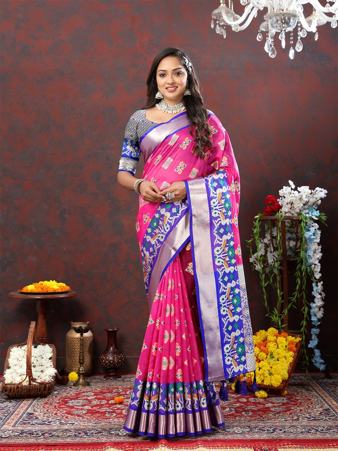 

OFLINE SELECTION Ethnic Motifs Woven Design Zari Organza Banarasi Saree, Pink