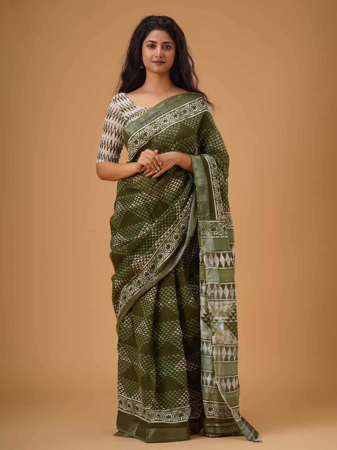

KIAARON Ethnic Motifs Printed Zari Cotton Ikat Saree, Green