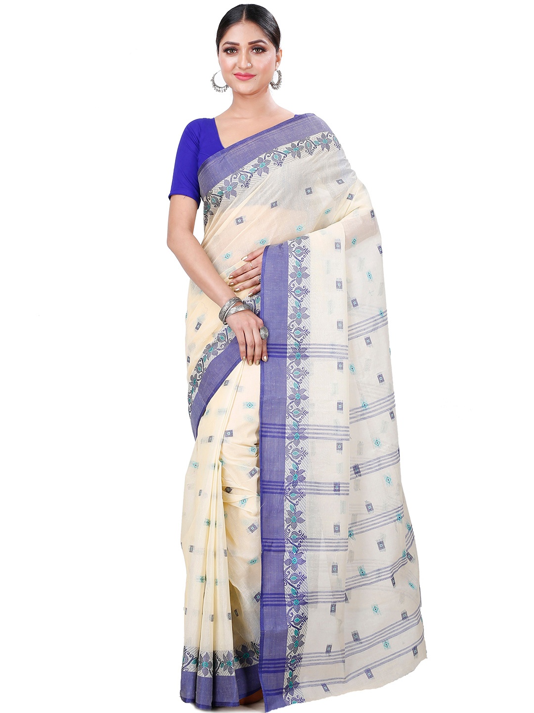 

DipDiya Ethnic Motifs Woven Design Pure Cotton Taant Saree, White
