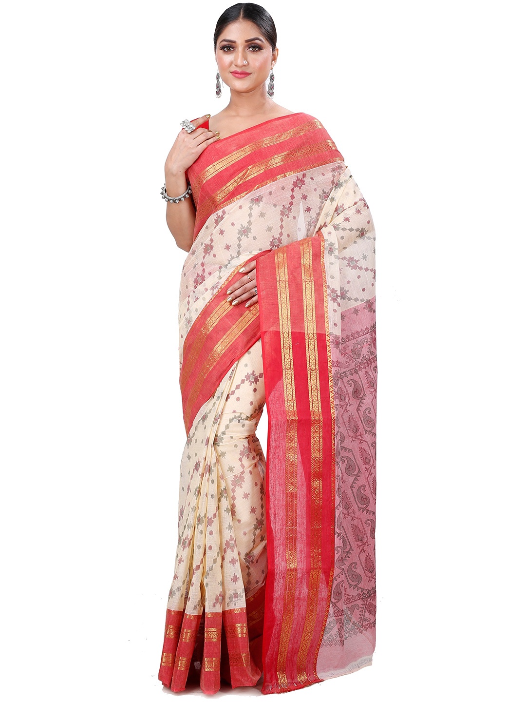 

DipDiya Ethnic Motifs Woven Design Zari Pure Cotton Taant Saree, Red