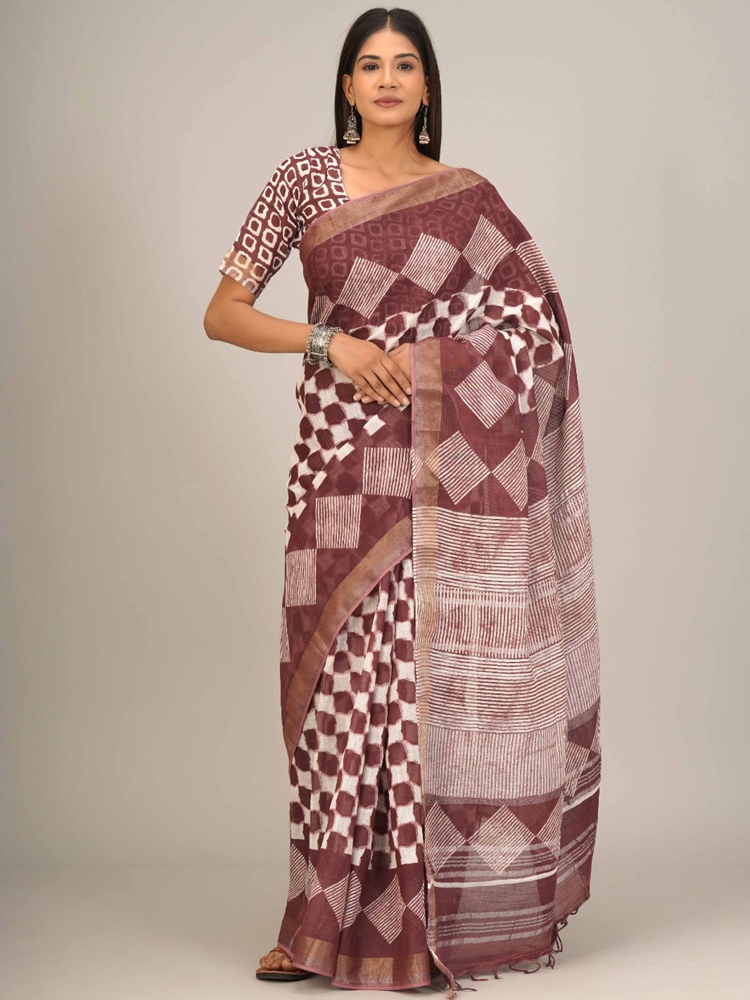 

JALTHER Geometric Print Block Print Saree, Mustard