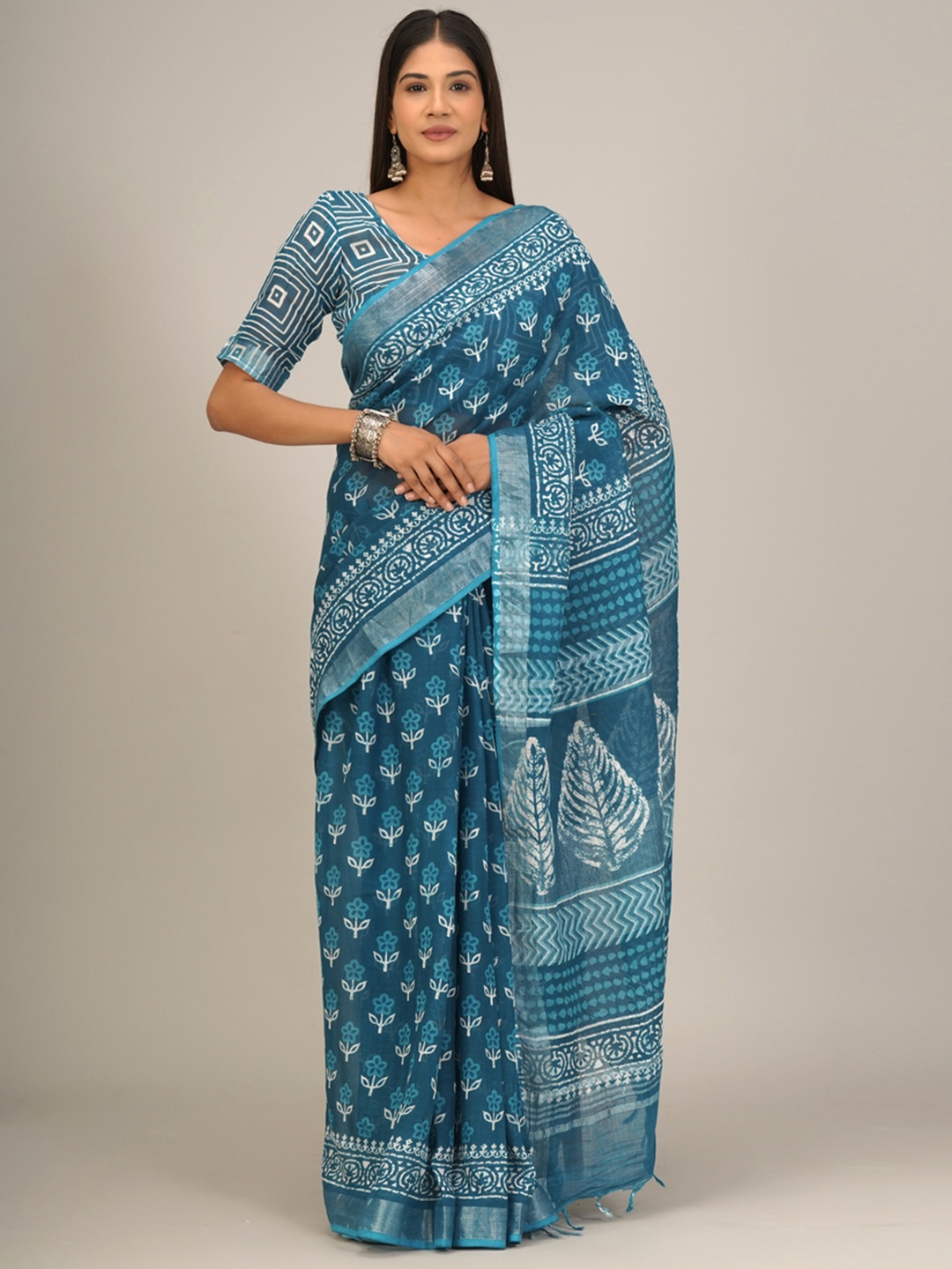 

JALTHER Ethnic Motifs Zari Block Print Saree, Blue