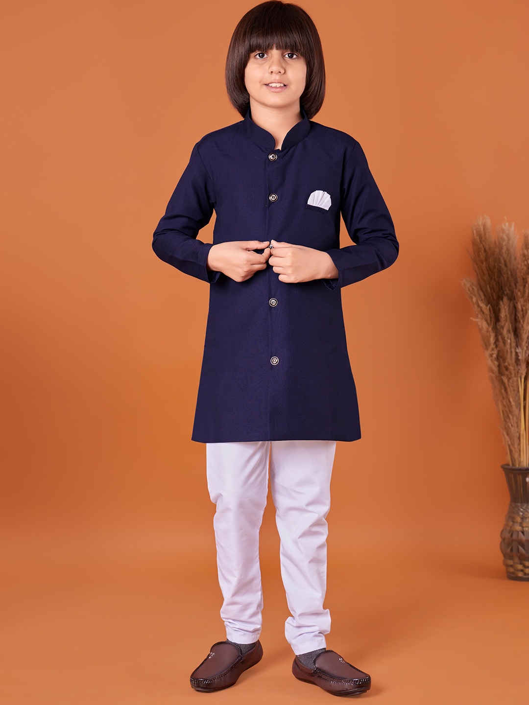 

BAESD Boys Mandarin Collar Straight Kurta with Churidar, Blue