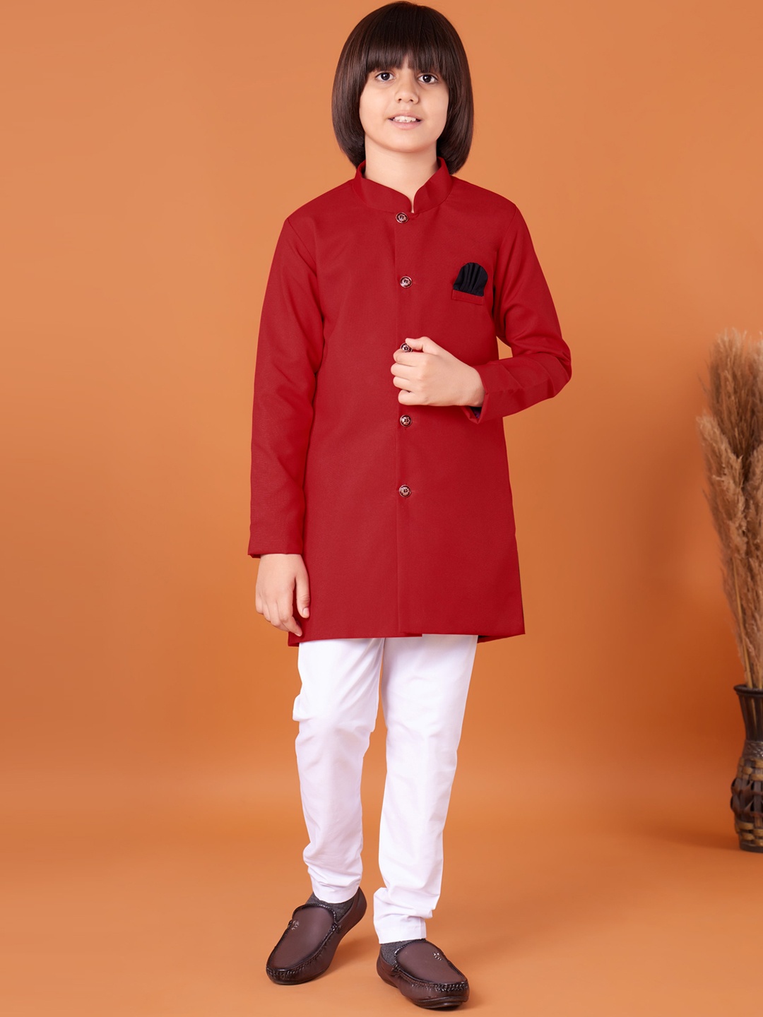 

BAESD Boys Mandarin collar long sleeves Regular Kurta with Pyjamas, Red
