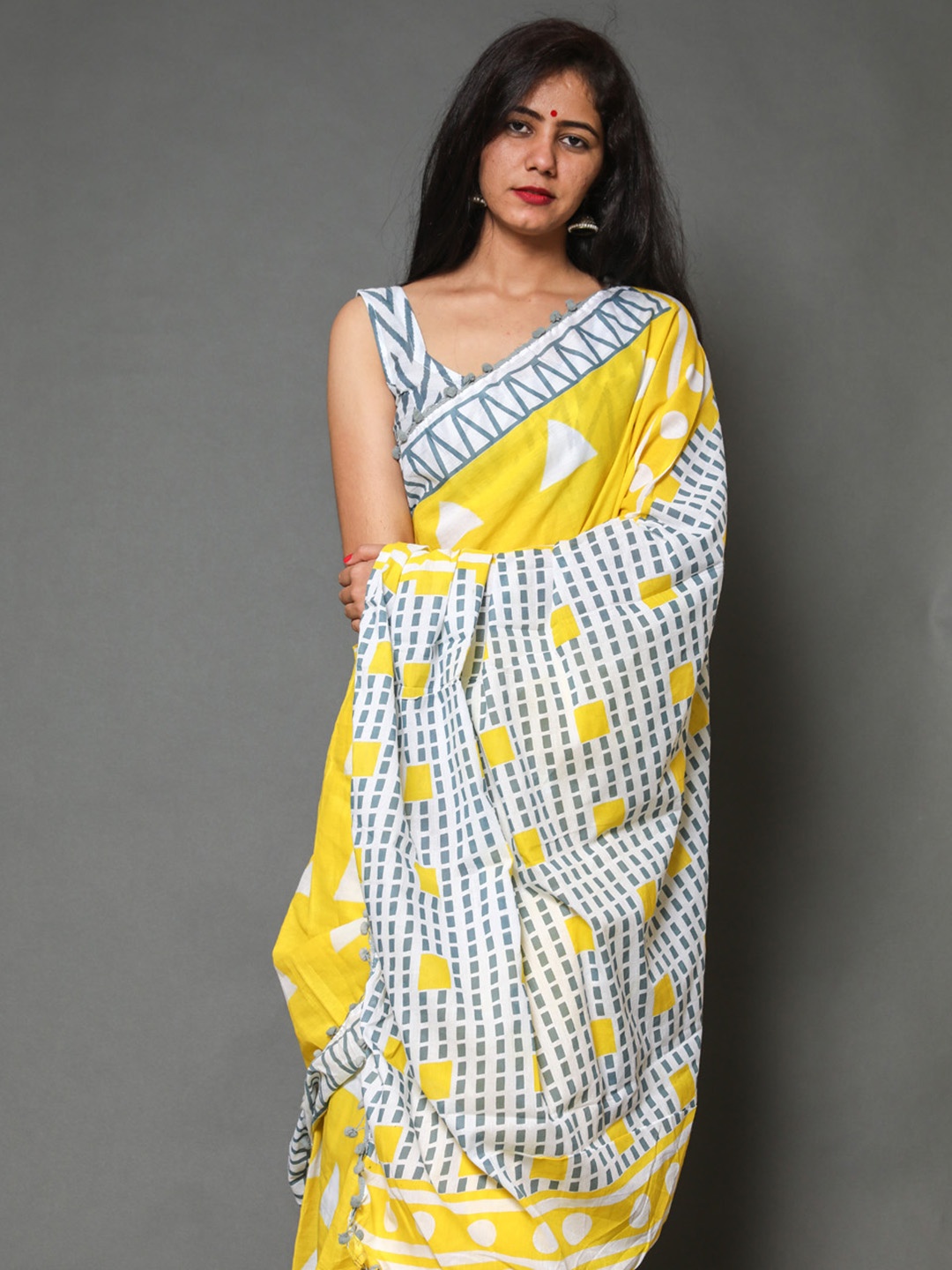 

Sanganeri Print Geometric Mulmul Cotton Bagru Saree, Yellow