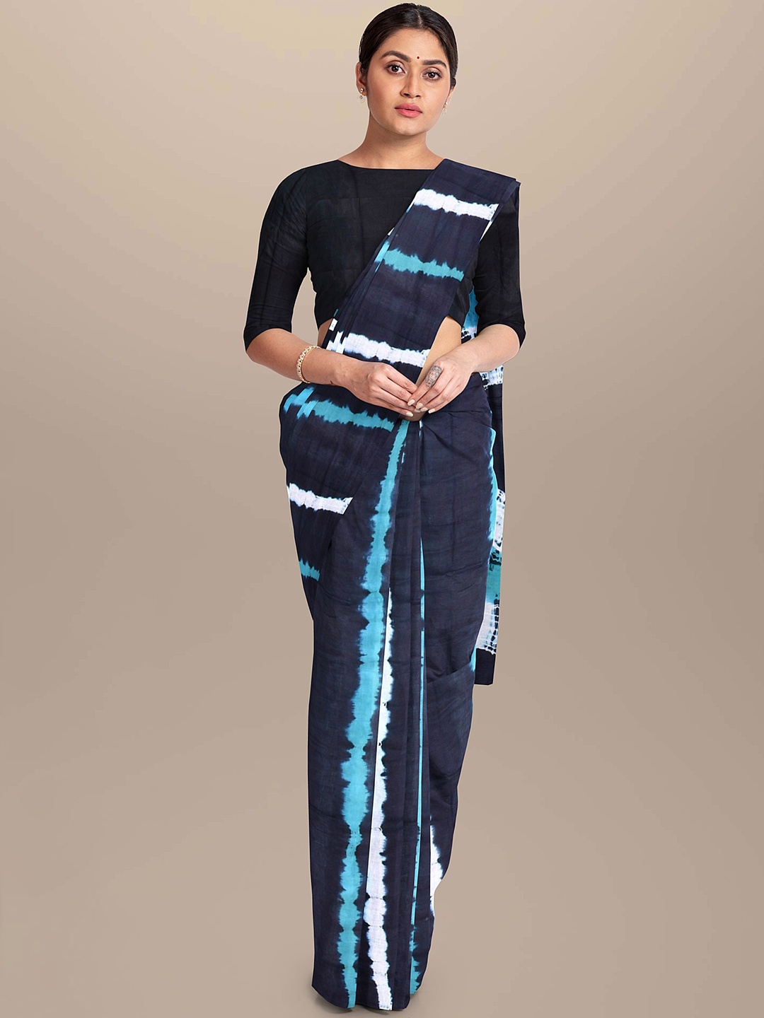 

Sanganeri Print Tie And Dye Pure Cotton Bagru Saree, Black