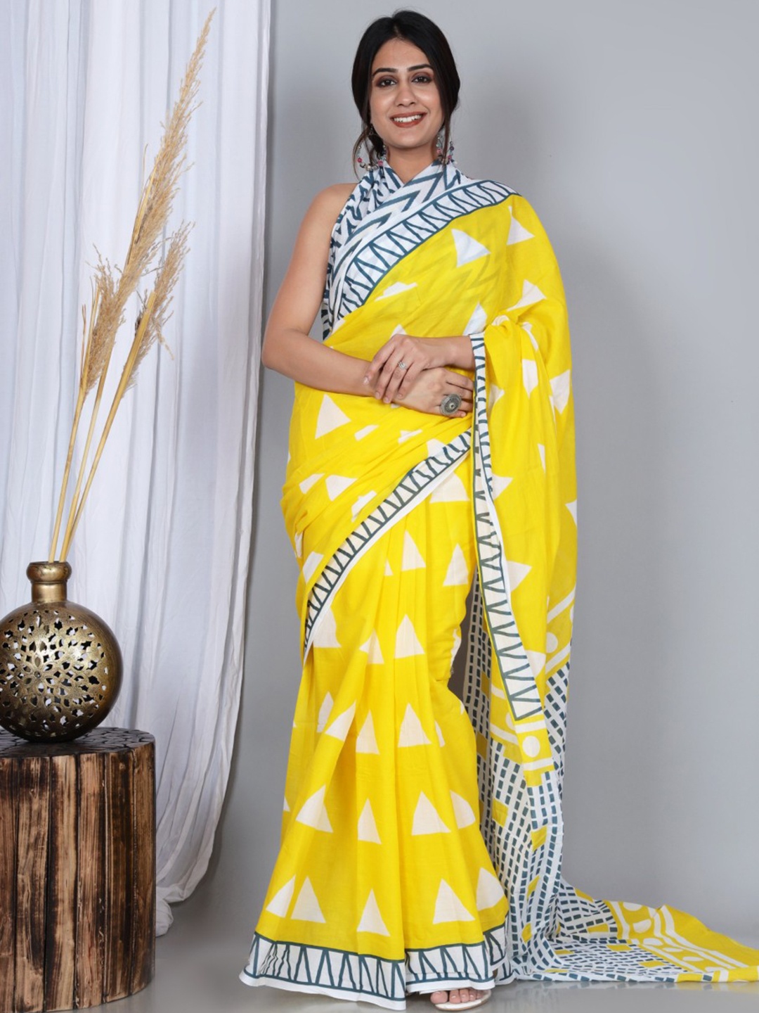 

Sanganeri Print Geometric Printed Pure Cotton Bagru Saree, Yellow