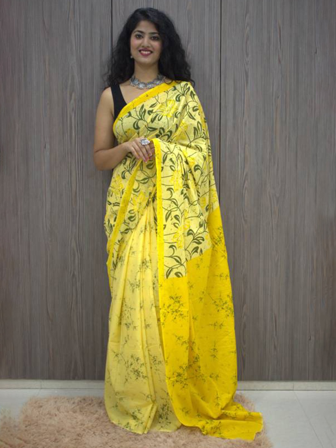 

Sanganeri Print Floral Mulmul Cotton Block Print Saree, Yellow