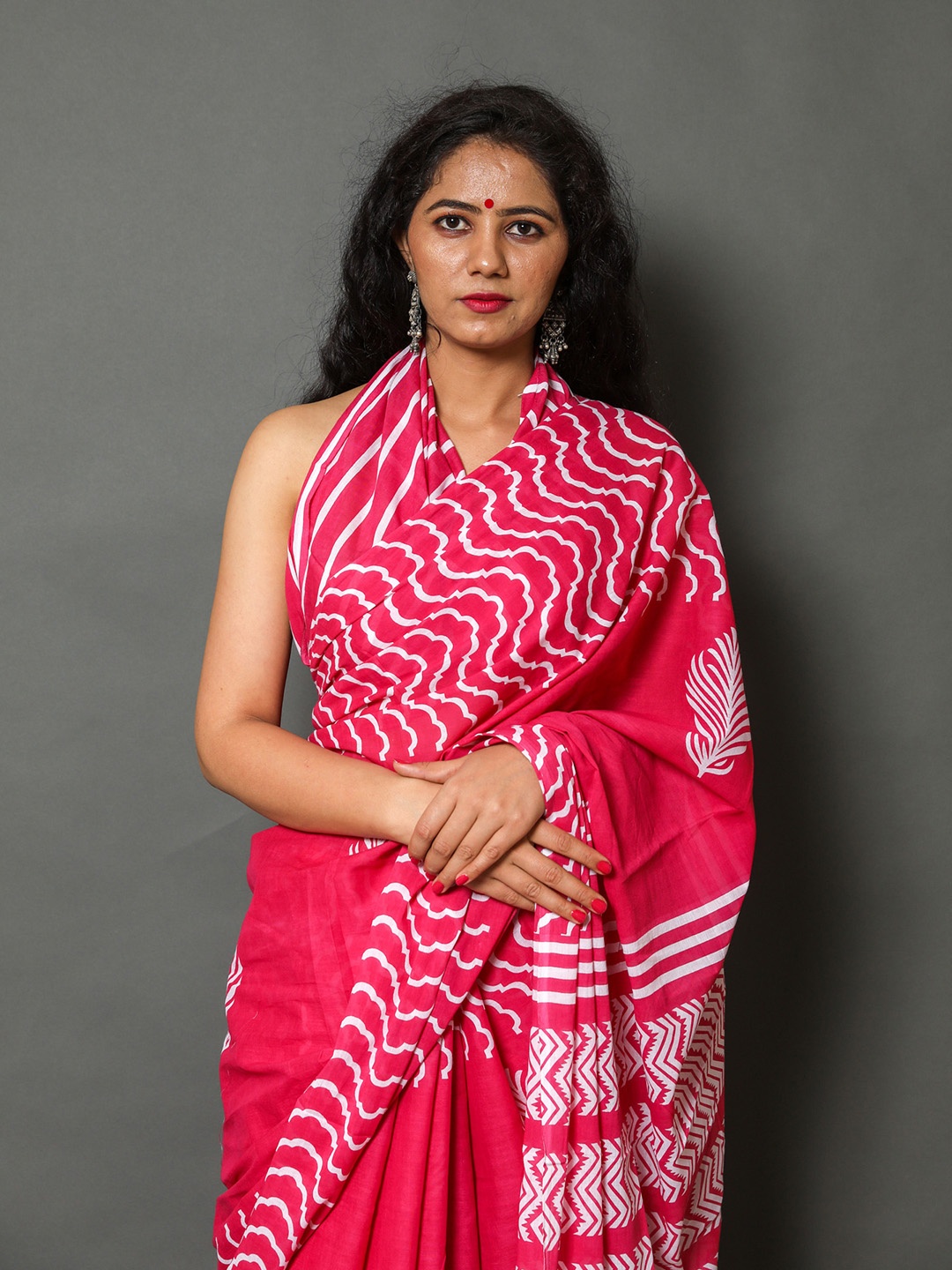 

Sanganeri Print Floral Pure Cotton Block Printed Saree, Red